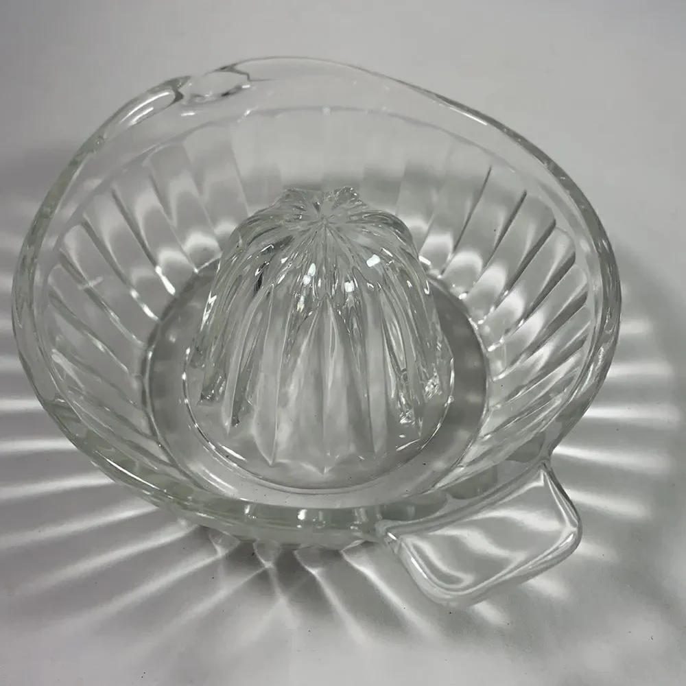 Clear Ribbed Glass Lemon Fruit Juicer Handle Spout
